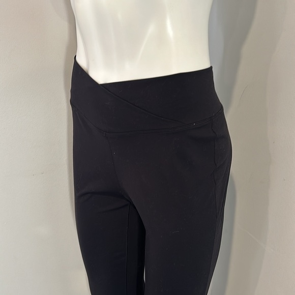 Halara Black Flare Legging - Picture 2 of 2